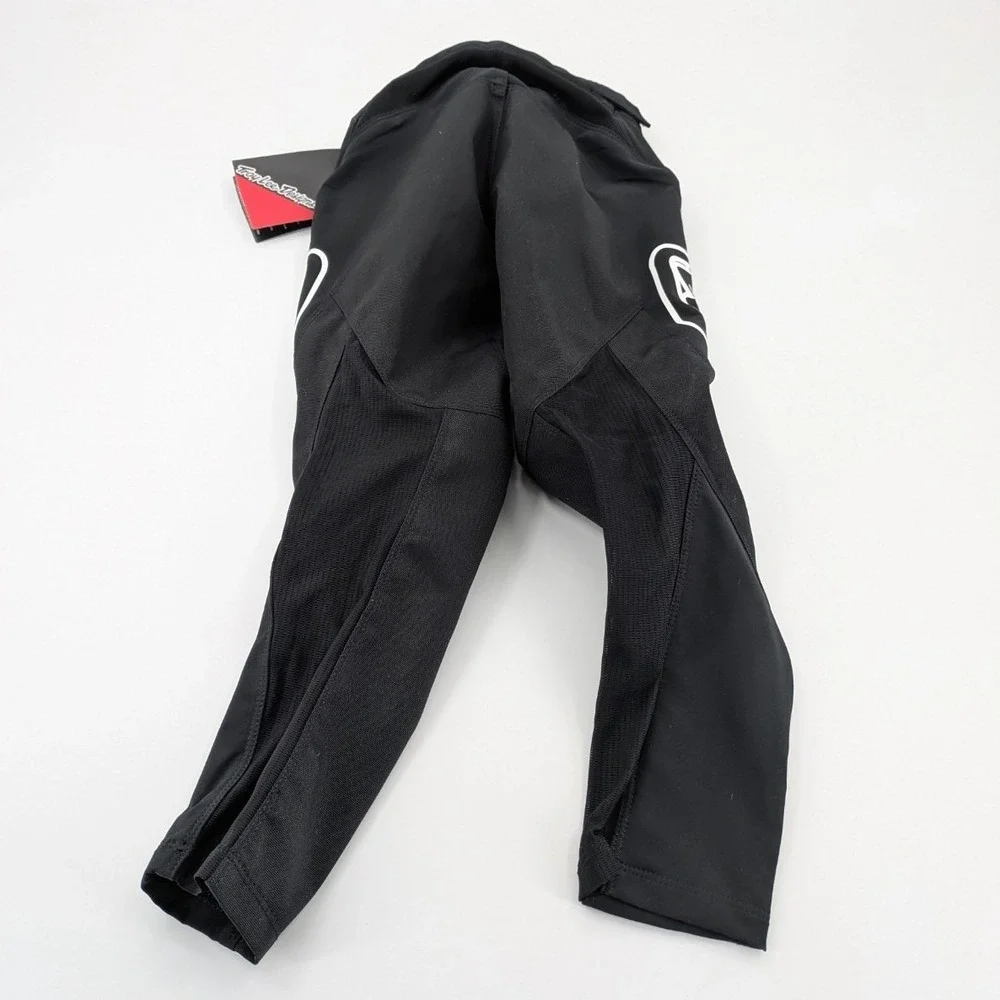 Troy Lee Designs 18 has
